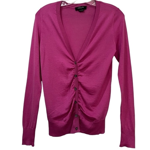Christopher Fischer XS Fuchsia Pink 💯 Cashmere Button Long Sleeve Sweater O1 - Picture 1 of 6